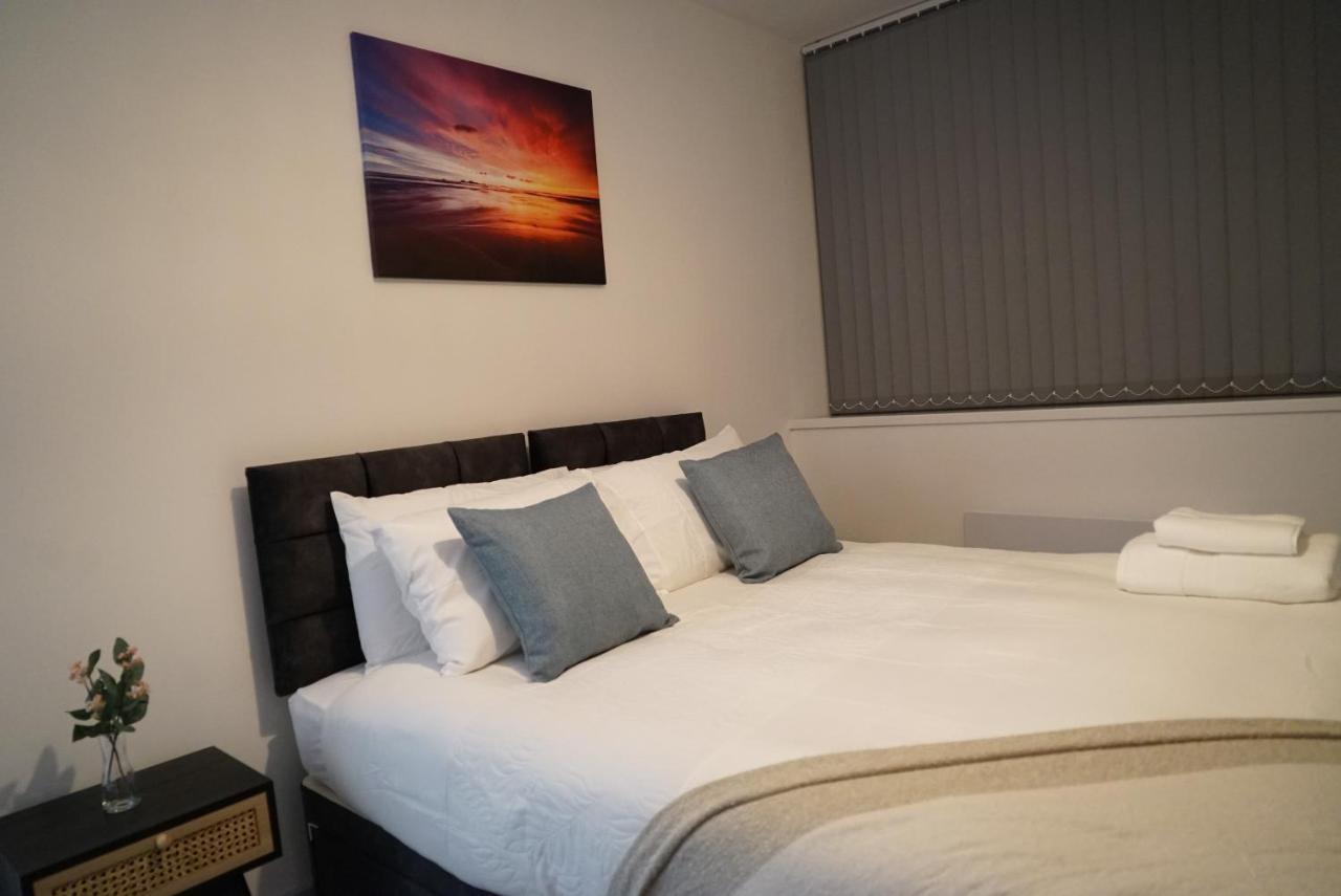 1 & 2 Bed Apartments - Desborough, Kettering, Cosy, Parking, Family, Wifi Extérieur photo