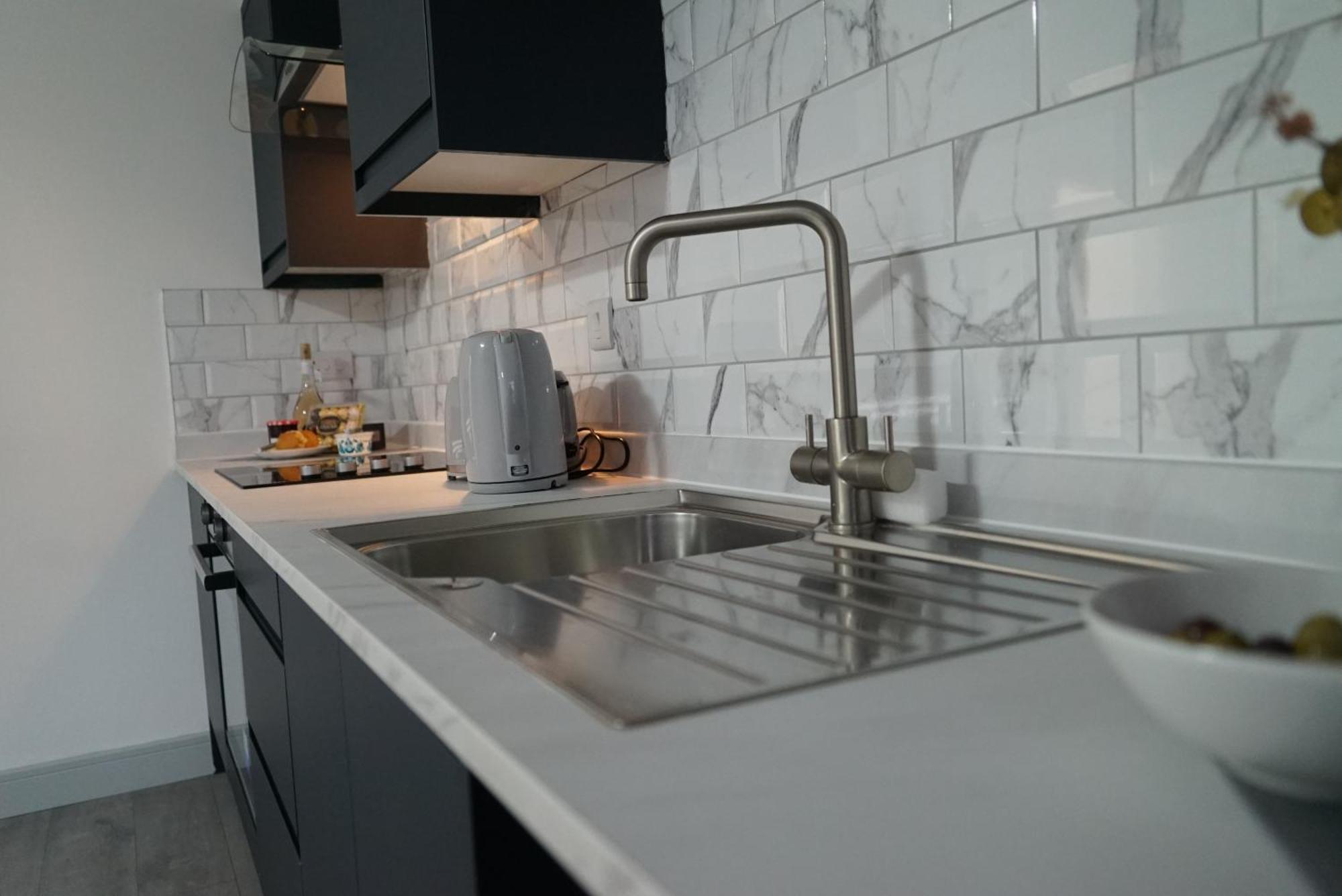 1 & 2 Bed Apartments - Desborough, Kettering, Cosy, Parking, Family, Wifi Extérieur photo