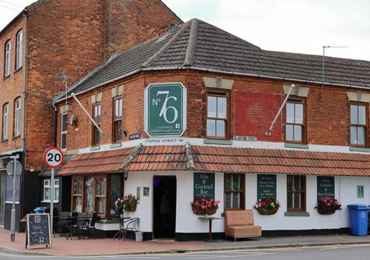 1 & 2 Bed Apartments - Desborough, Kettering, Cosy, Parking, Family, Wifi Extérieur photo